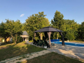 Bekas Lodge 2